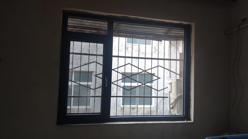 洛阳住户福音 断桥铝门窗配防盗纱窗，一劳永逸的省心之选